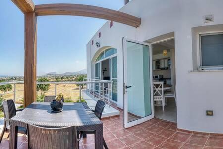 Joya Cyprus Mermaid Penthouse Apartment Agios Amvrosios  المظهر الخارجي الصورة